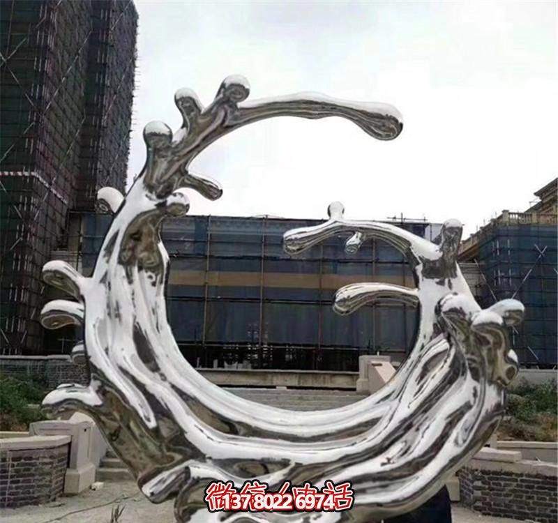 精美不銹鋼浪花雕塑，點綴小區裝飾