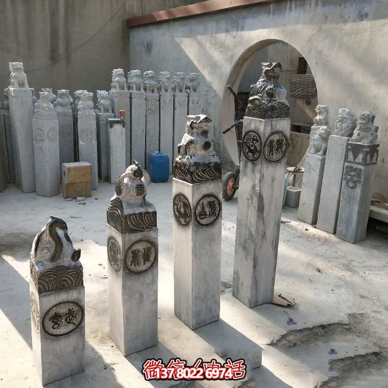 四神馬柱拴，融匯大理石精致雕塑，為園林景觀裝點增添濃濃韻味