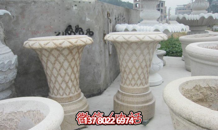 聚焦傳統文化，打造完美的自然景觀——大理石花籃花盆雕塑系列
