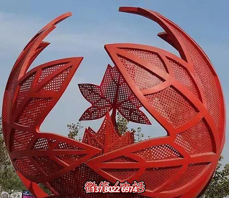 不銹鋼楓葉球形雕塑，點綴廣場景觀