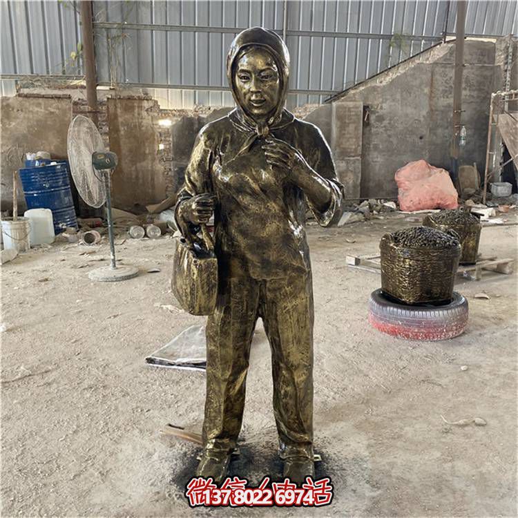 玻璃鋼仿銅人物雕塑，美化園林景區