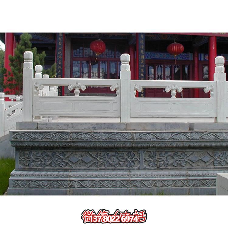 質(zhì)感卓越，自然美觀(guān)的花崗巖臺(tái)階欄桿圍欄